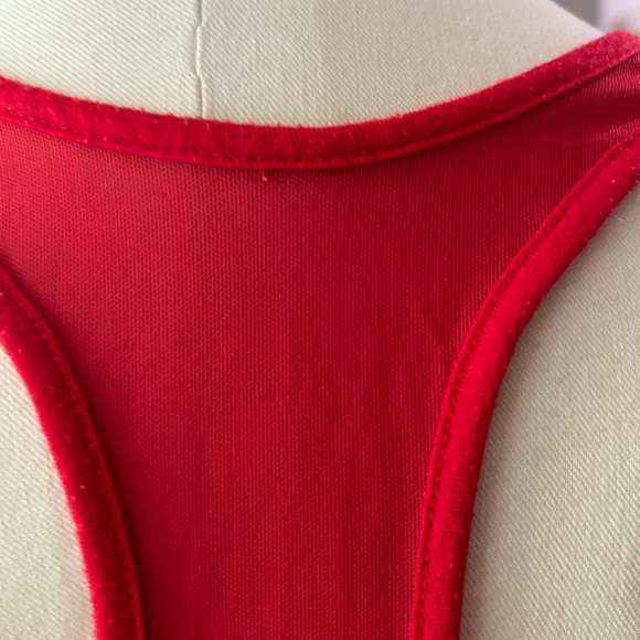 Alo red yoga tank top mesh upper back - Picture 6 of 9